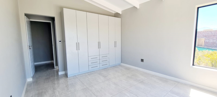 4 Bedroom Property for Sale in Welgelegen Western Cape